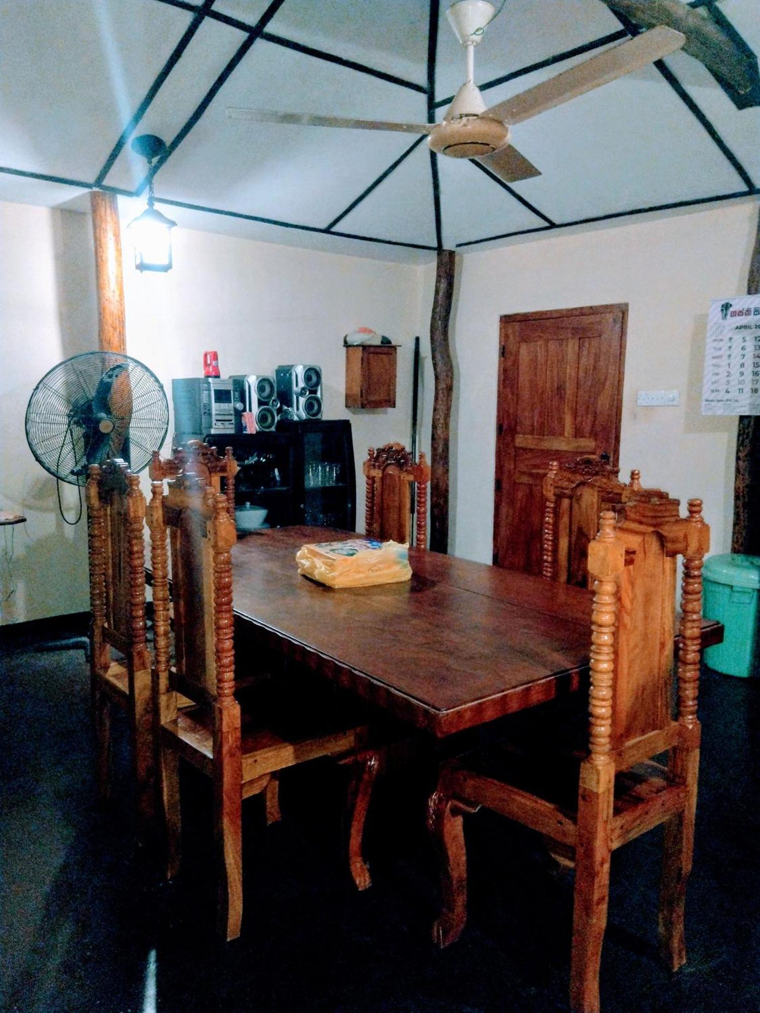 海纳自然度假村 - 生态度假屋和亚拉野生动物园 卡特勒格默 外观 照片